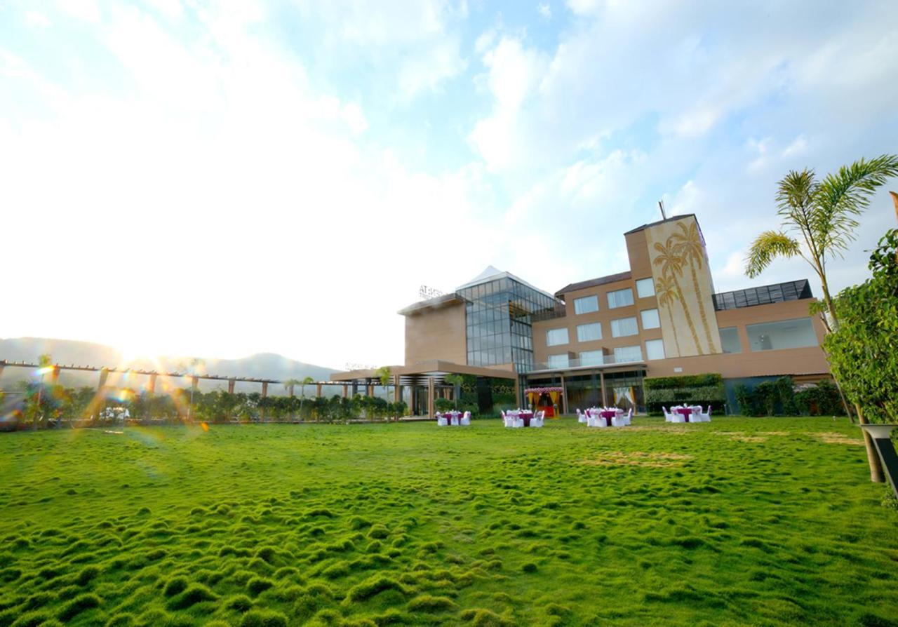 Regenta Resort Belagavi Bagian luar foto