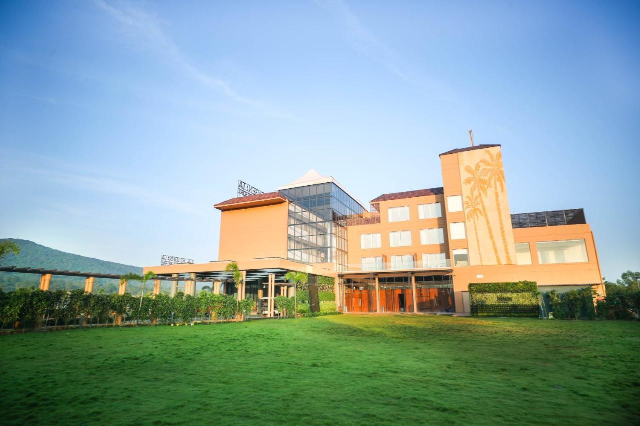 Regenta Resort Belagavi Bagian luar foto